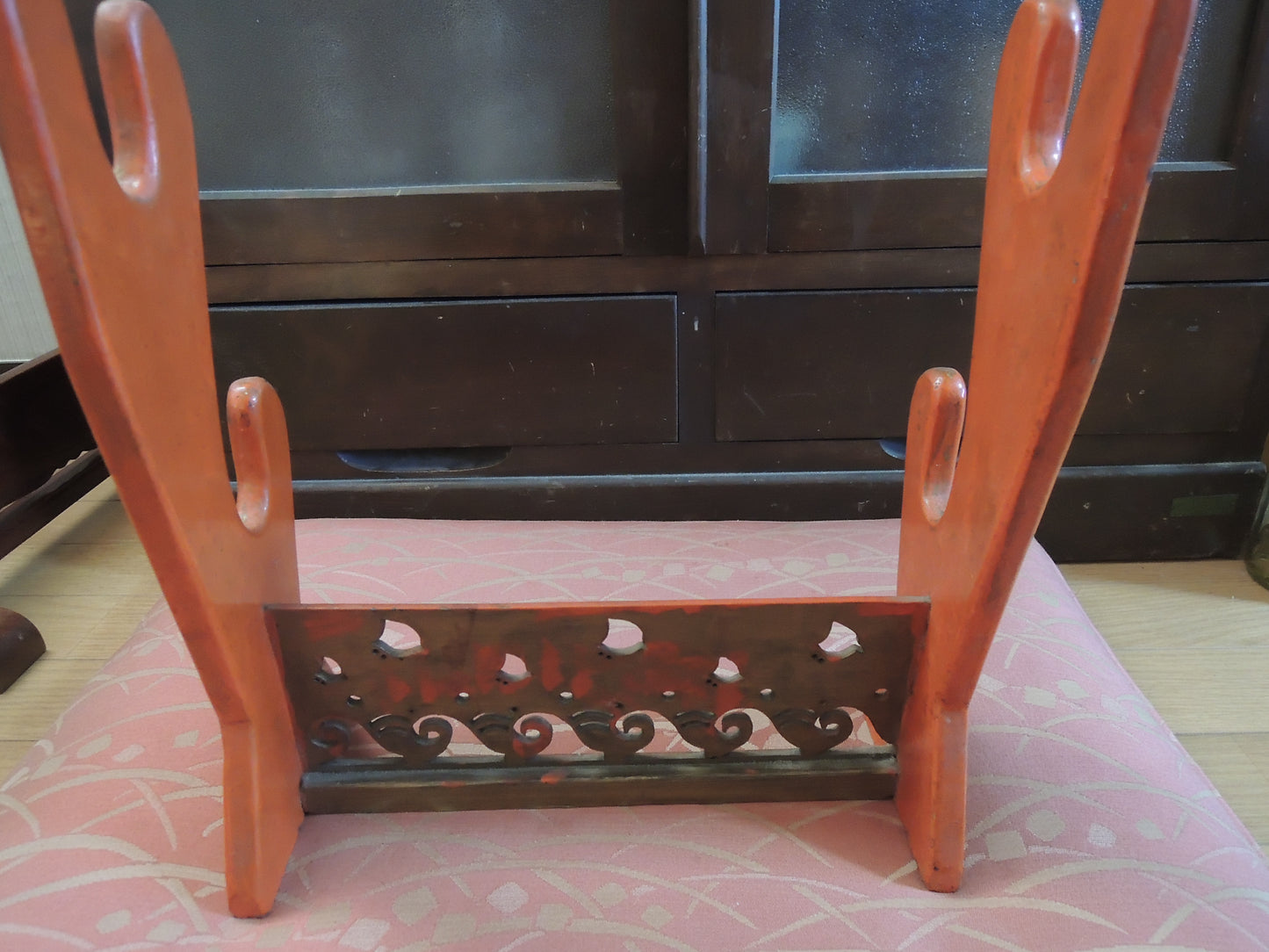 Vintage Japan katanaKake katana Rack fretwork Two Sword Tier 2