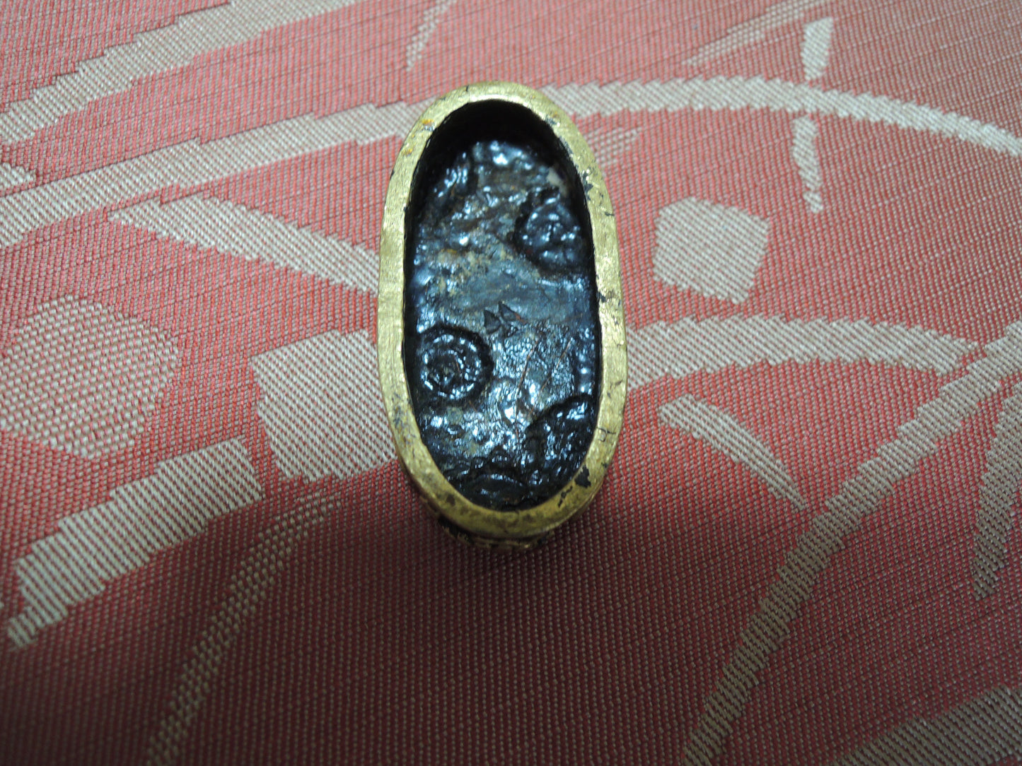 Antique Fuchikashira Japan Samurai katana Edo period Kiku Chrysanthemum no zu
