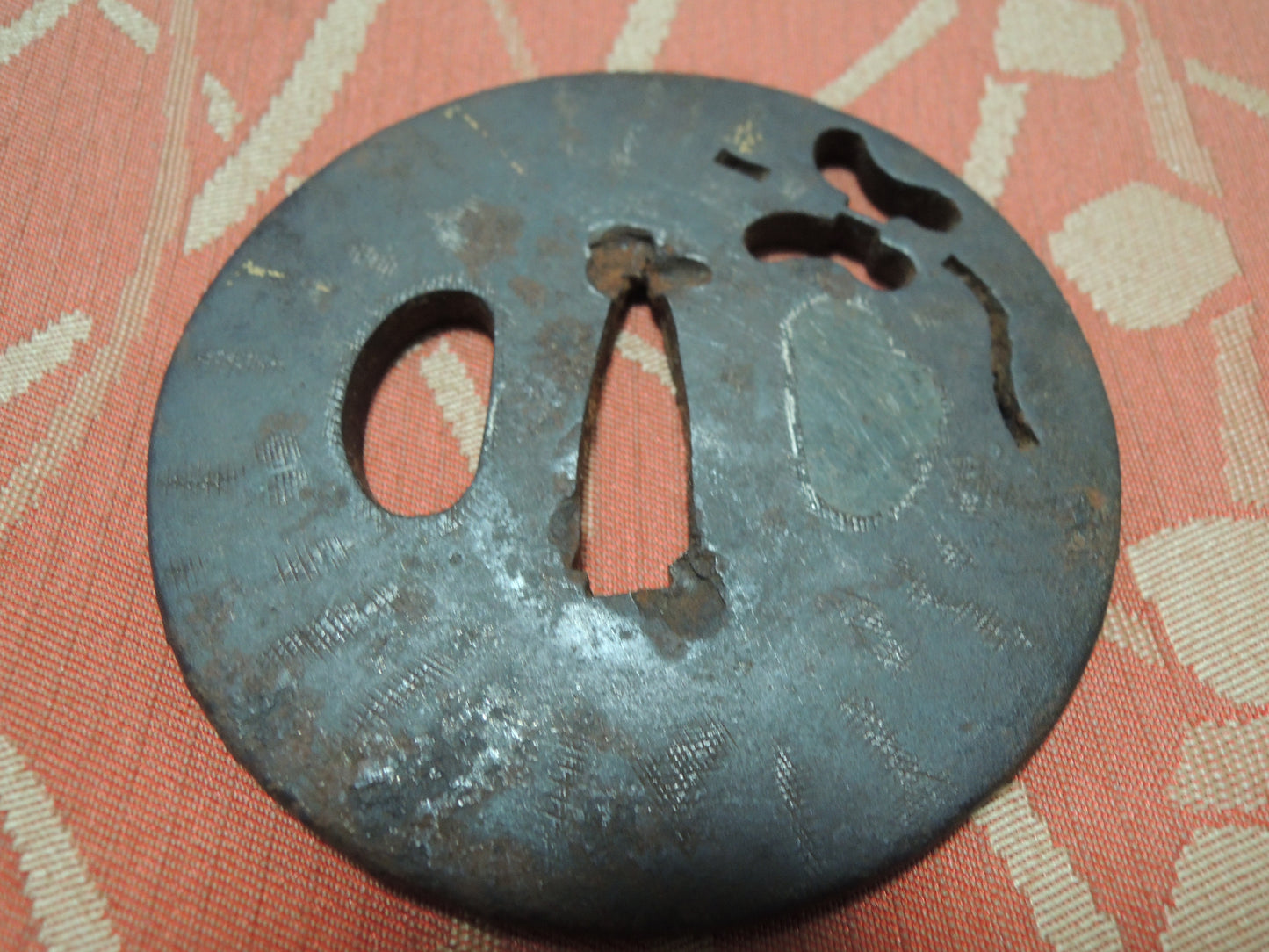 Antique Iron Sukashi Tsuba Japan Samurai katana Edo period Gunbai no zu