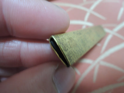 Antique Kozuka Japan Samurai katana Edo period Bow and Nagarebata