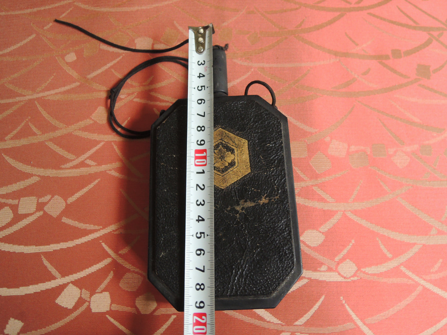 Antique Gun Powder Flask Japan Samurai Edo period matchlock Tanegashima Mokko and Hexagon