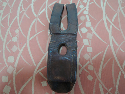 WW2 Original japanese army soldiers Leather Type30 Bayonet Frog